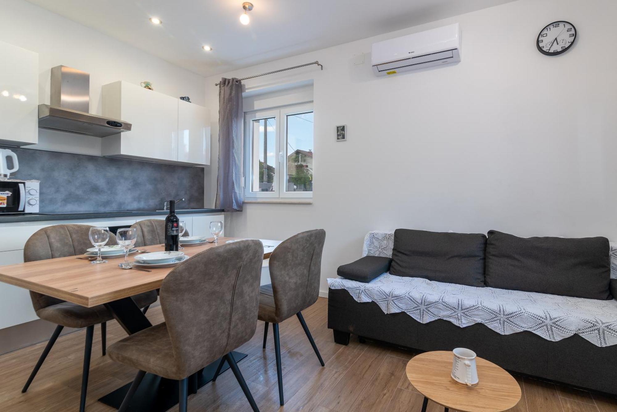 Apartman Dino Trogir Exterior photo
